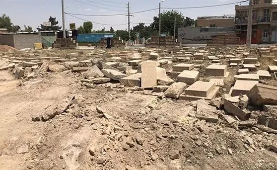 قبرستان قدیمی «دباغی» در شیراز تخریب شد!