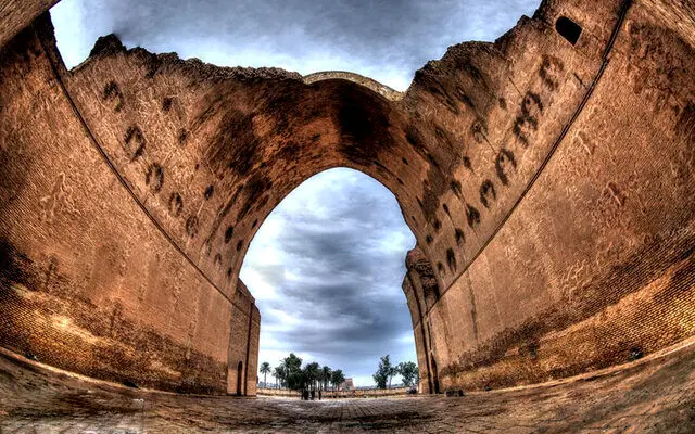 نجات طاق کسری؛ از حرف تا عمل