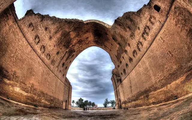 نجات طاق کسری؛ از حرف تا عمل