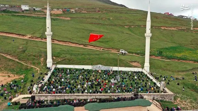 عکس / مسجد تاریخی بدون سقف