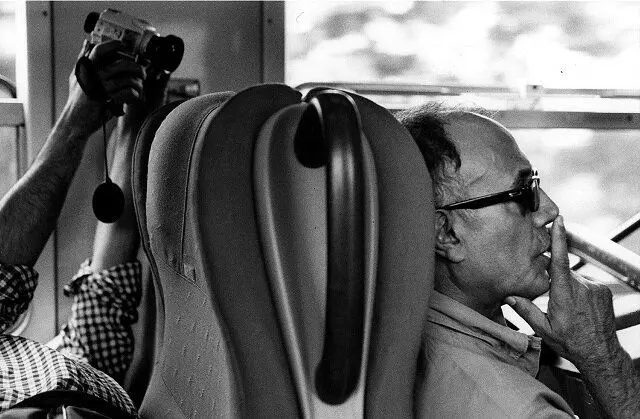 تماشای زندگی از پشت عینک‌ کیارستمی!