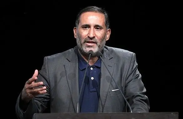 درخواست یک شاعر از رئیسی: عکس شهیدان چمران و حاج قاسم را روی اسکناسها چاپ کنید