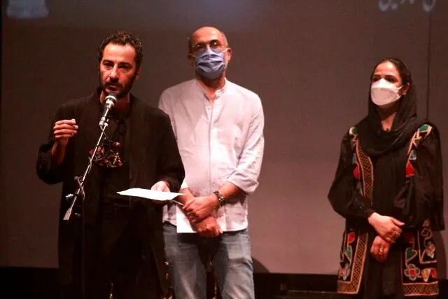 نوید محمدزاده: در جشنواره تئاتر دانشگاهی دلی رای دادیم