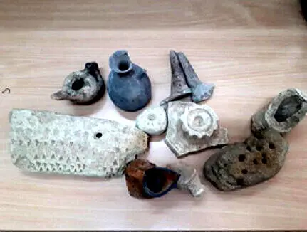سودای عتیقه‌جات از حفاری 13 متری در منزل شخصی تا حفاری در قلعه روستای تاریخی