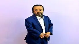 اسدالله یکتا:‌ پریناز ایزدیار و اشکان خطیبی برای خرید لوازم منزل کمکم کردند/ می‌ترسم نام دخترانم را بگوید