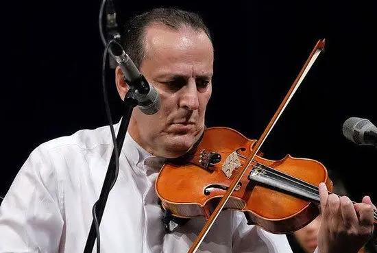 پرسش‌هایی درباره یک کنسرت حاشیه‌دار