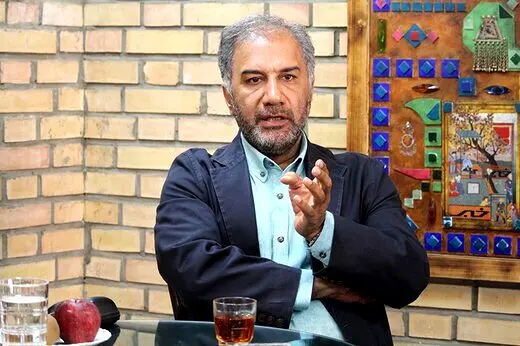 محمدمهدی عسگرپور: از عجایب ایران است که برای ممیزی آثار شبکه نمایش خانگی، از سازنده پول هم می‌گیرند