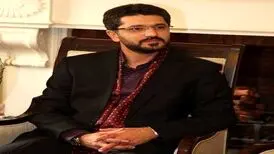 امیرحسین مدرس از خانه برنامه اجرا می کند