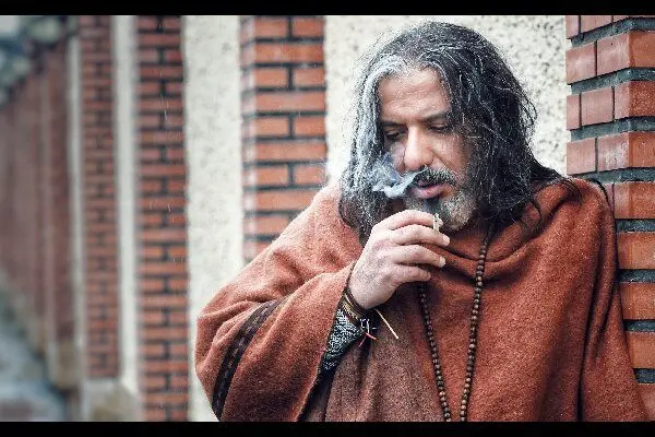 حضور امیر جعفری در «خانه شیشه‌ای»