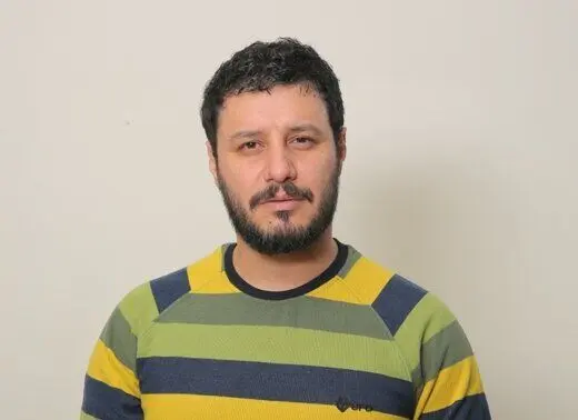 پست اینستاگرامی جواد عزتی برای درگذشت علی سلیمانی/ ای نخورده مست لحظه دیدار نزدیک است