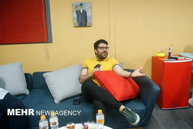 «خندوانه» بیش از هزینه برای تلویزیون درآمد داشت/ معمای دستمزد حامد همایون!