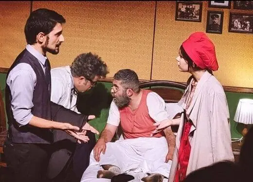 نمایش متران پاژ به اجرا رسید