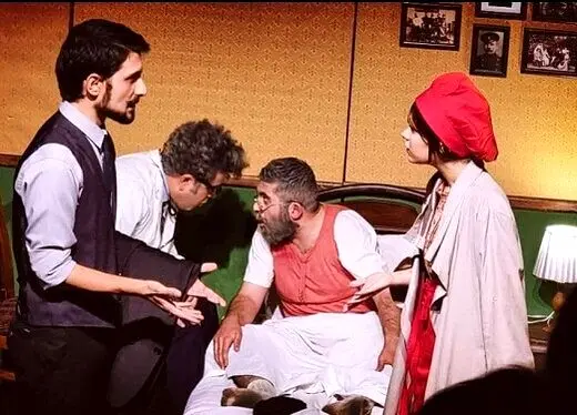 نمایش متران پاژ به اجرا رسید