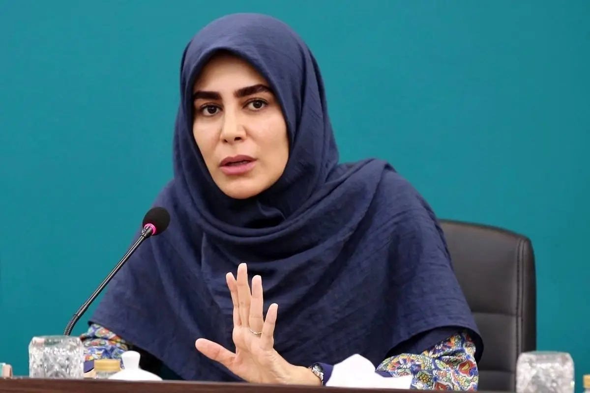 کیهان علیه معاون هنری وزیر ارشاد: نادره رضایی در کارش تخصص ندارد
