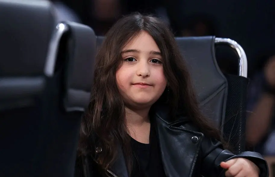 عکس | ماجرای اشک‌های این دختر بچه در جشنواره فیلم فجر
