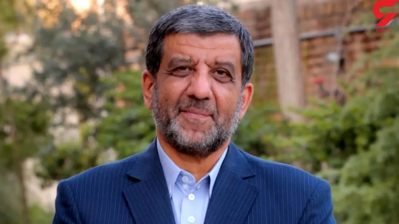 توضیحات ضرغامی درباره نحوه نگه‌داری یک اثر تاریخی داخل ظرف پلاستیکی