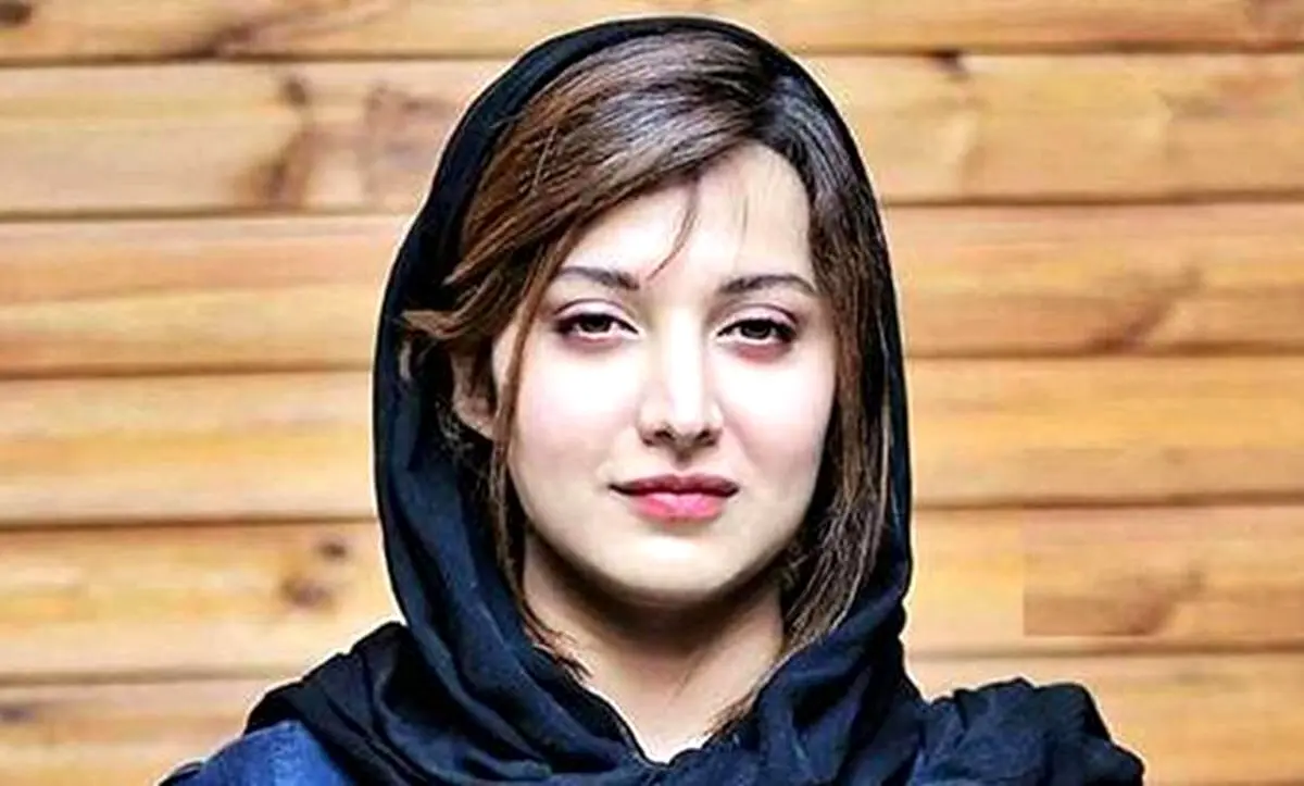 استایل متفاوت بازیگر جوان در اکران مردمی