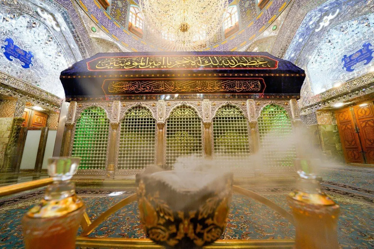 ضریح مطهر علوی سیاه‌پوش شد/عکس
