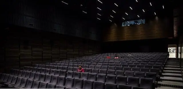 مردم با سینما قهر کرده‌اند! | تعداد تماشاگران اکران نوروزی به ۹۰۰ هزار نفر نرسید