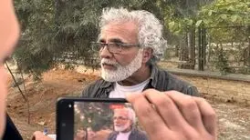 حمله بهروز افخمی به پرویز پرستویی و منتقدان خنده او در محل قتل داریوش مهرجویی/ فیلم
