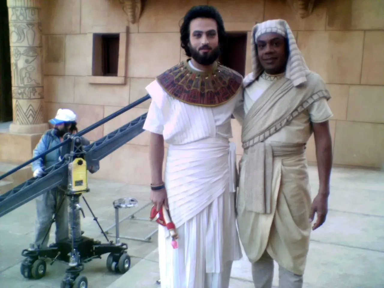 همسر و فرزندان واقعی بازیگر نقش ممیسابو در سریال یوسف پیامبر
