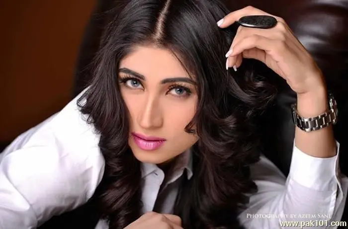 ماجرای قتل «قندیل بلوچ» مدل جنجالی پاکستان به دست برادرش چیست؟