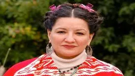 بازگشت ساندرا سینروس به دنیای ادبیات/ خودم را سانسور نمی‌کنم