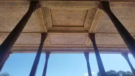 خطر فروپاشی سازه‌ای در چهلستون؛