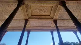 خطر فروپاشی سازه‌ای در چهلستون؛