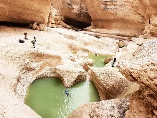 عکس| بی‌نظیر و شگفت‌انگیز؛ روستایی با قندیل در دل کویر
