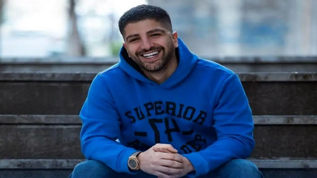 آهنگ اگه می‌موندی از زانیار خسروی