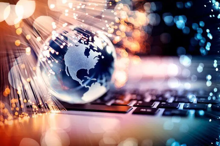 دور دنیا با اینترنت فیبرنوری
