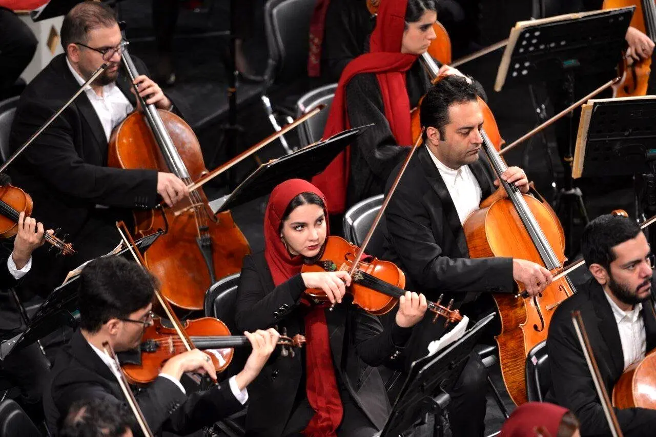 ارکستر سمفونیک تهران در نخستین اجرا در سال جدید در تالار وحدت، از فراسوی مرزها نواخت