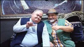شوخی جالب اکبر عبدی با محمدرضا شریفی نیا
