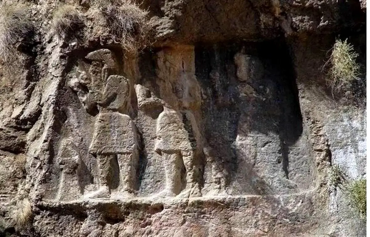 شهرداری ایذه، تاریخ را نابود می‌کند!
