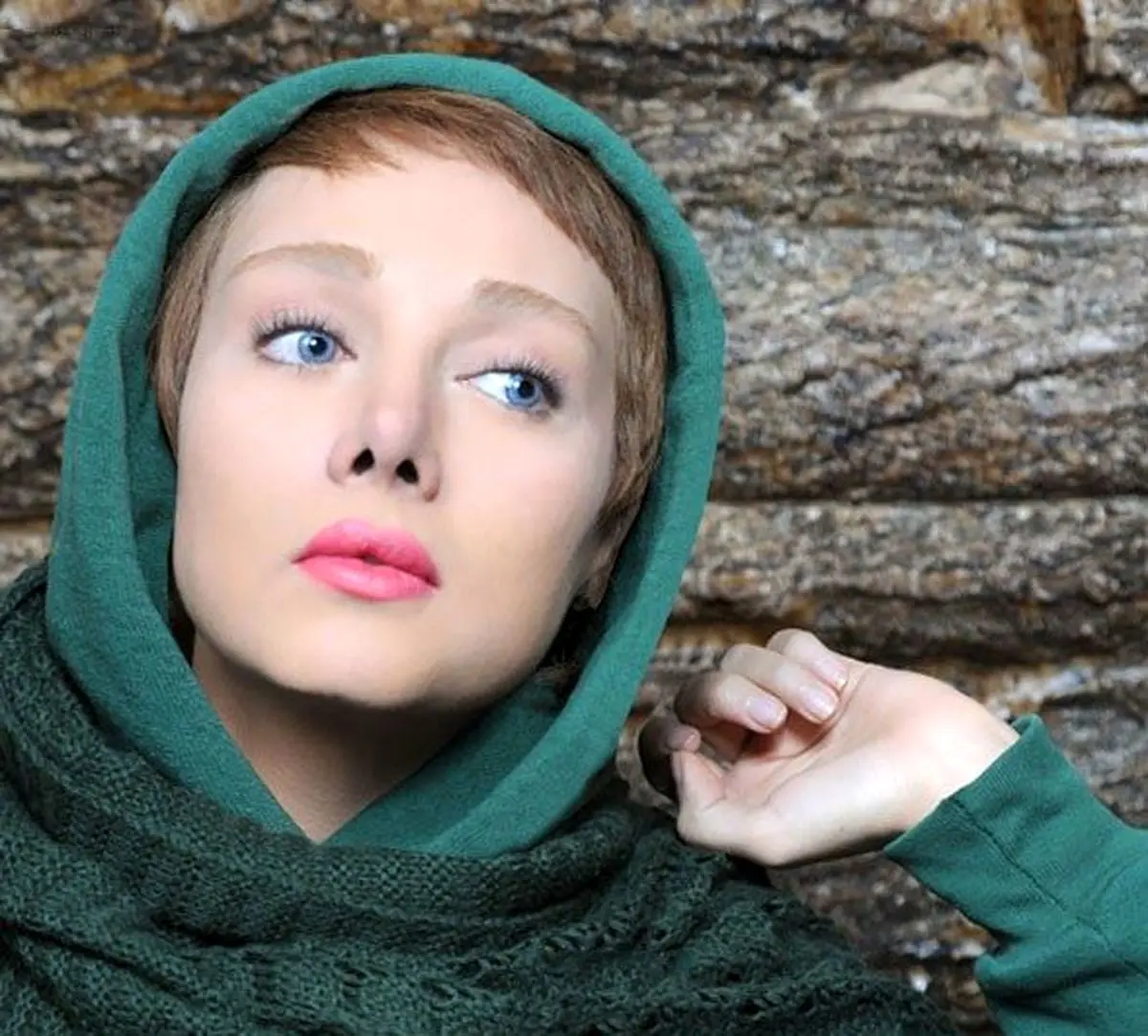 چهره عروسکی شهره قمر از نمایی نزدیک؛ عمل های زیبایی اش نمایان شد !
