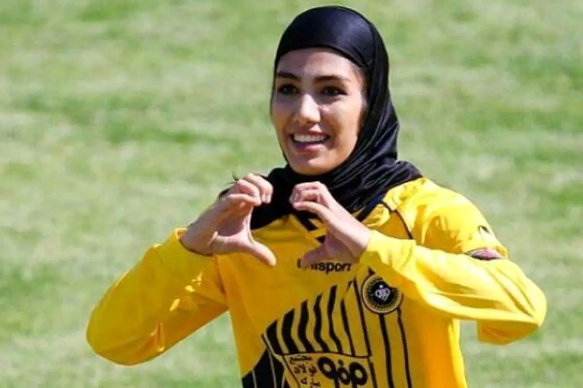 اولین کارشناس زن فوتبال در صدا و سیما