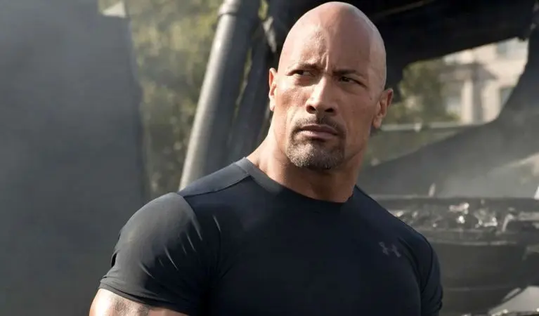 اجاره یک مرد شبیه دواین «راک» جانسون برای تحویل بار با هزینه روزی ۷۵۰ دلار