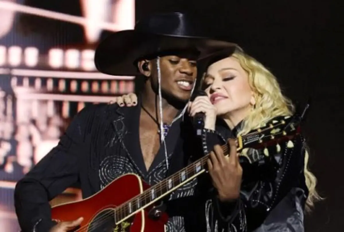 زباله‌گردی پسر هجده ساله‌ مدونا / «جوان بودن لذت‌بخش است»
