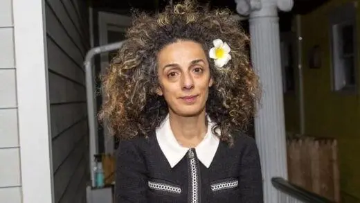 این چهره ضدانقلاب سالی86 هزار دلار حقوق می گیرد
