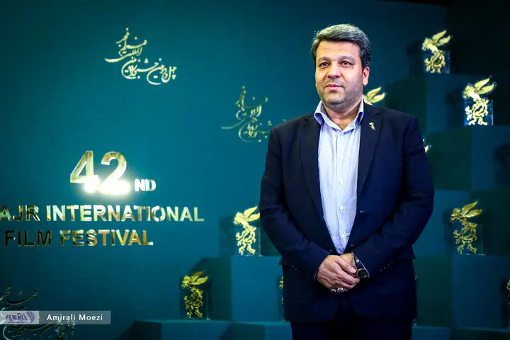 دایره به قدری تنگ شده که به غیر از آقای خزاعی کس دیگر نمی‌تواند دبیر باشد