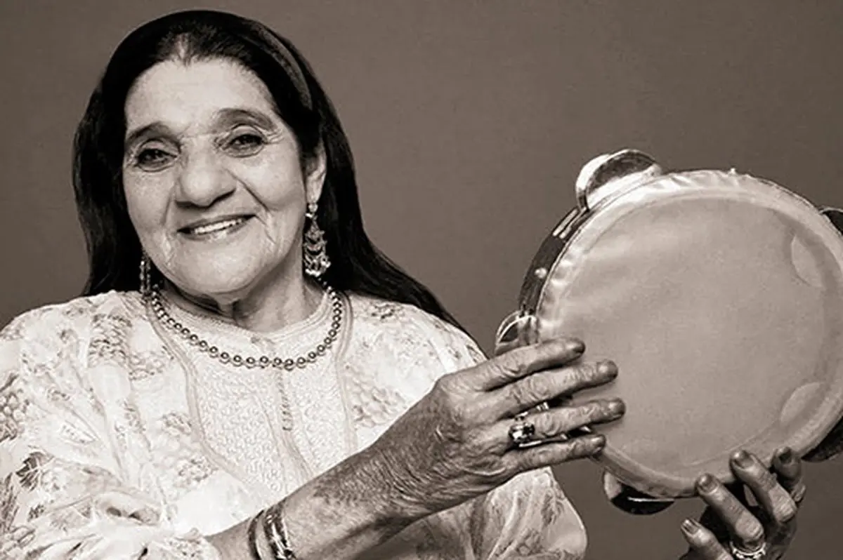 شیخا ریمیتی؛ خواننده زنی که تمام مردم یک کشور را انقلابی کرد