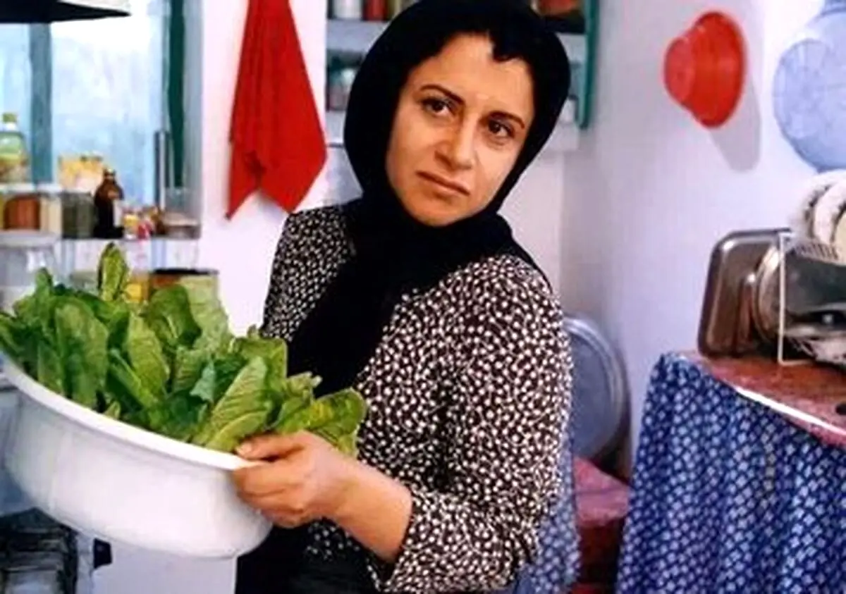 نسخه مرمت‌شده «کافه ترانزیت» در شبکه نمایش خانگی منتشر شد
