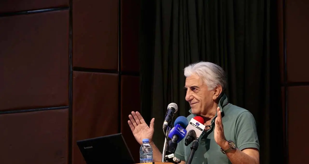 گفت‌وگو با رضا کیانیان درباره‌ی شکاف میان دولت و اهل فرهنگ: از بالا ترمیم شود
