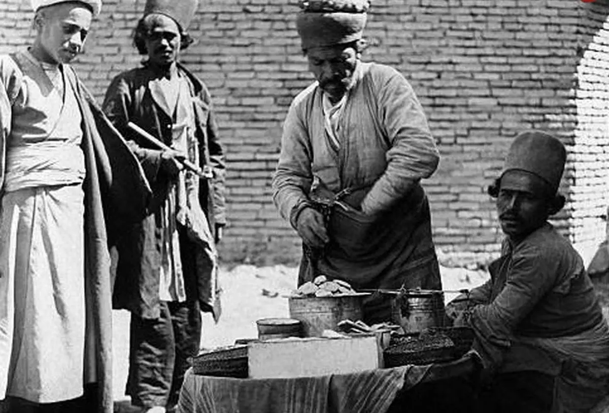 سفر به ایران قدیم؛ از مدل موی قاجاری تا قصه‌گویی پای منقل
