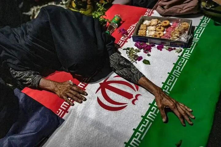صحنه دردناکی که یک عکاس در جنگ دید!
