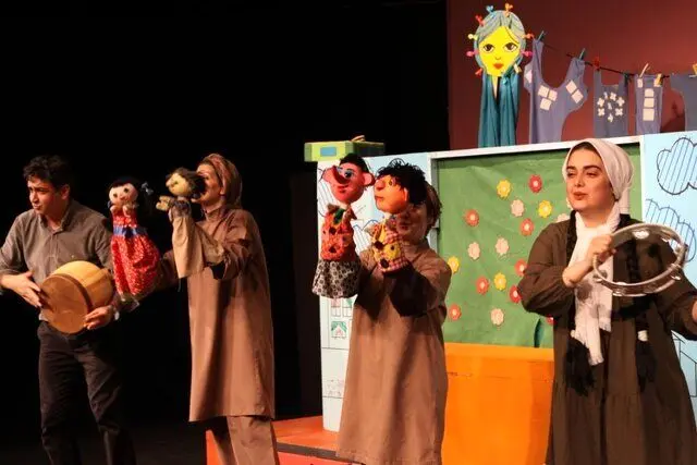 ماجرای عجیب اجرای یک نمایش/یک سال پشت در بسته نوبت اجرا