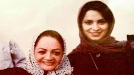 «شهلا ریاحی و لیلا فروهر» در نمایی از فیلم چهار خواهر؛ سال 46
