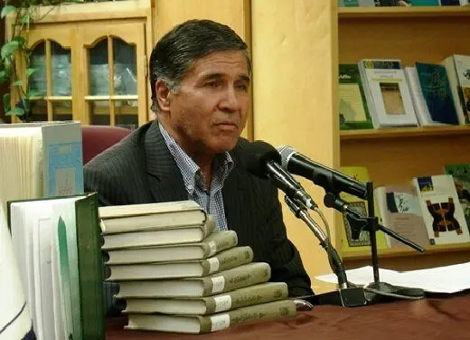 دروغ بستن به فردوسی بزرگ را تمام کنید!