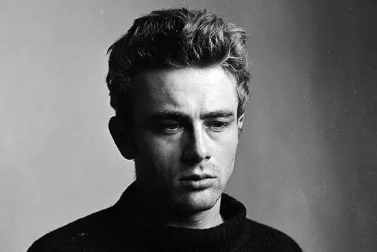 سلبریتی‌هایی که بعد از مرگ مشهور شدند